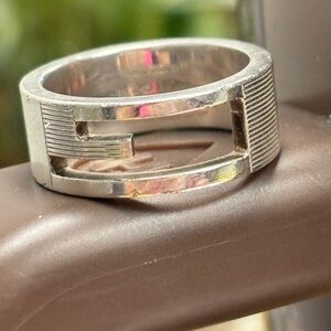 Gucci Sterling Silver Cutout G Ring - Striped Motif - Size 15 (US 7.25)